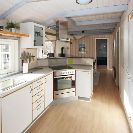 2 Bedroom Beautiful In Samso Nordby (Midtjylland)