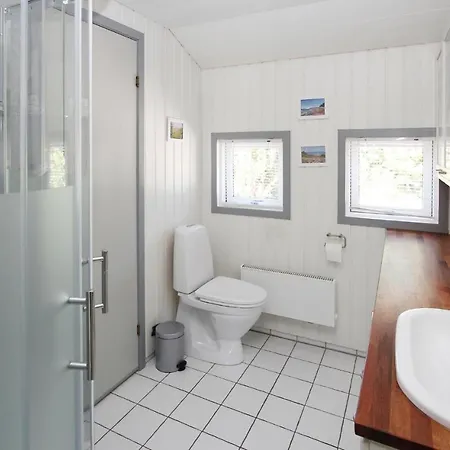 2 Bedroom Beautiful In Samso Дом отдыха *
