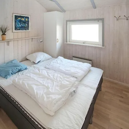 2 Bedroom Beautiful In Samso